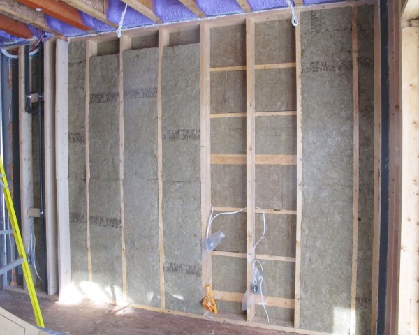 Roxul batt insulation